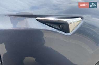 Ліфтбек Tesla Model S 2018 в 