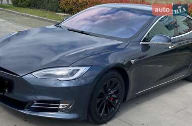 Ліфтбек Tesla Model S 2018 в 