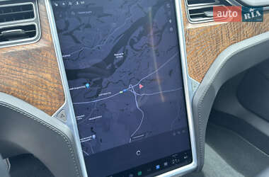 Лифтбек Tesla Model S 2018 в 