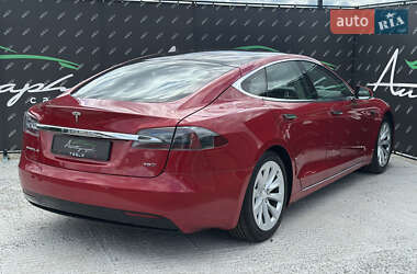 Лифтбек Tesla Model S 2018 в 