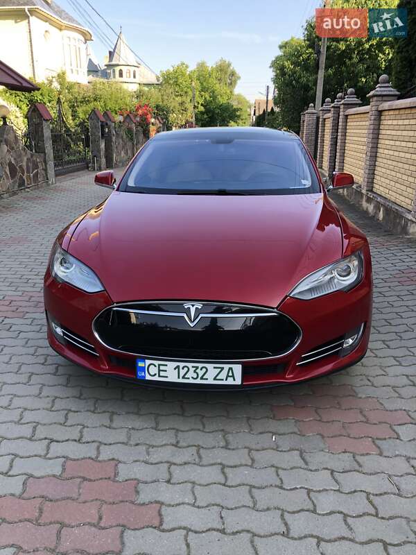 Tesla Model S 2013