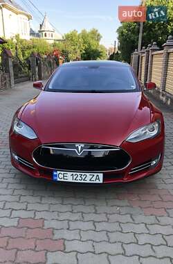 Ліфтбек Tesla Model S 2013 в 