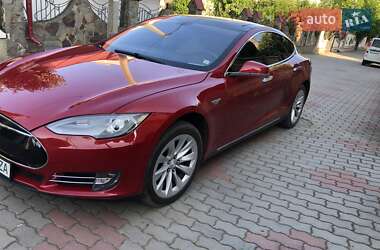 Ліфтбек Tesla Model S 2013 в 