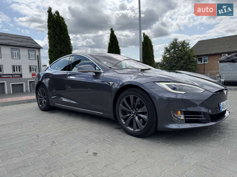 Ліфтбек Tesla Model S 2020 в Вінниці фото 12 Ліфтбек Tesla Model S 2020 в Вінниці