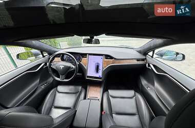 Ліфтбек Tesla Model S 2020 в 