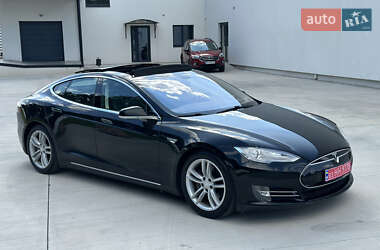 Лифтбек Tesla Model S 2013 в 