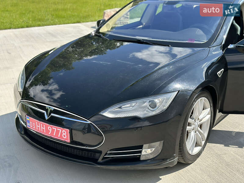 Лифтбек Tesla Model S 2013 в Луцке