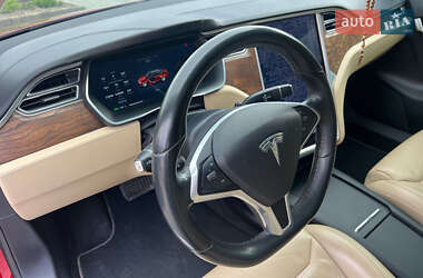 Лифтбек Tesla Model S 2017 в 