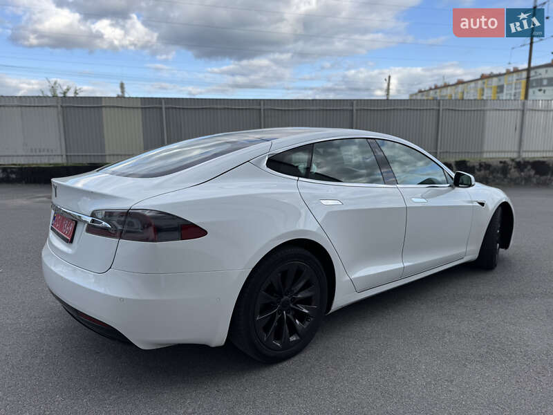 Лифтбек Tesla Model S 2017 в Виннице фото 8 Лифтбек Tesla Model S 2017 в Виннице