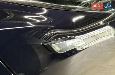 Лифтбек Tesla Model S 2014 в 