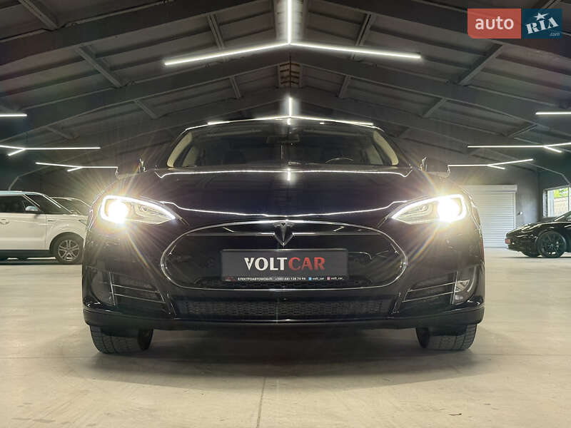 Ліфтбек Tesla Model S 2014 в Володимирі