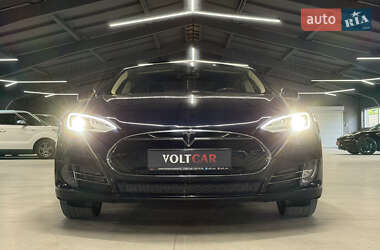Лифтбек Tesla Model S 2014 в 