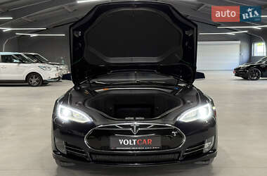 Лифтбек Tesla Model S 2014 в 
