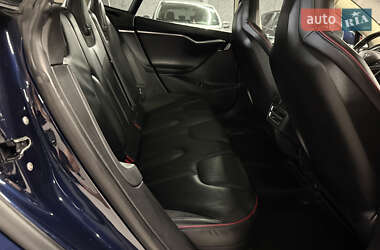 Лифтбек Tesla Model S 2014 в 