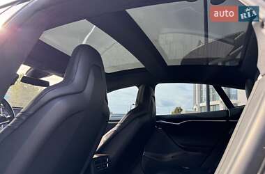 Лифтбек Tesla Model S 2016 в 