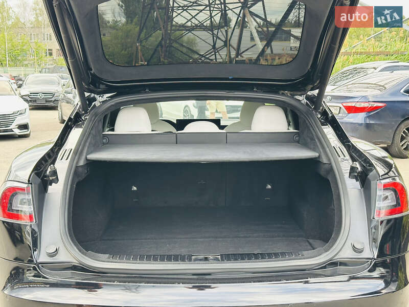 Лифтбек Tesla Model S 2022 в Харькове