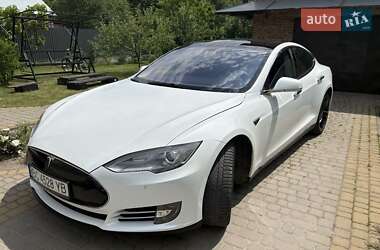 Ліфтбек Tesla Model S 2014 в 