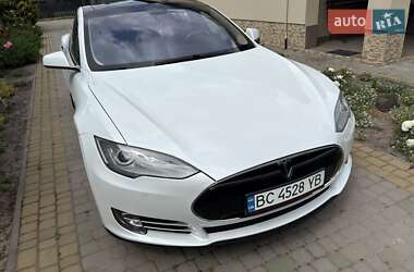 Ліфтбек Tesla Model S 2014 в 