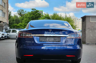 Лифтбек Tesla Model S 2018 в 
