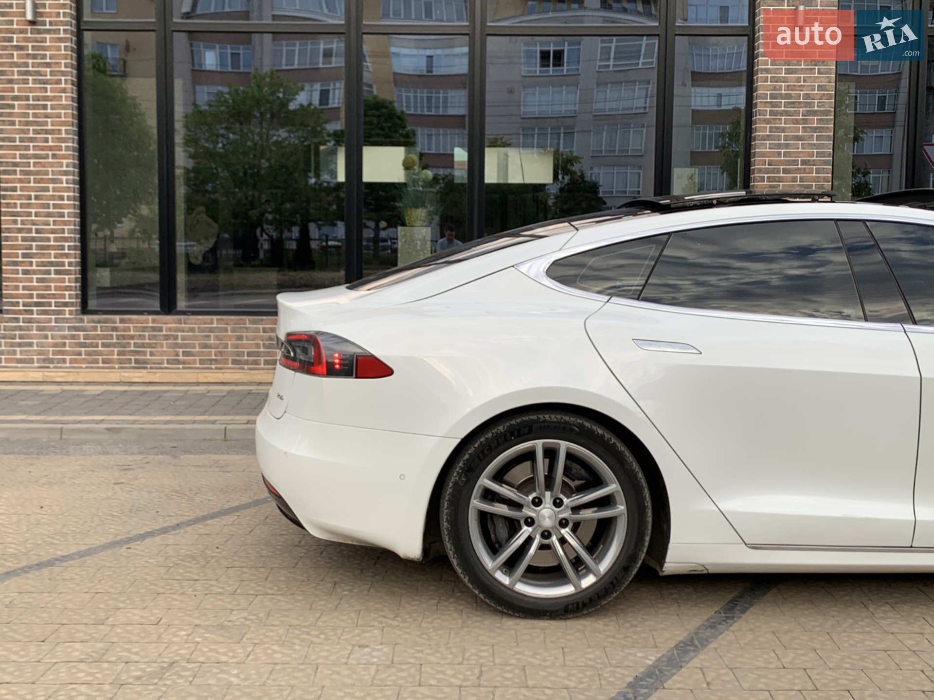 2016 Tesla Model S - мініатюра 4