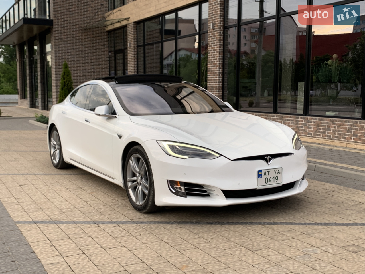 2016 Tesla Model S - мініатюра 21