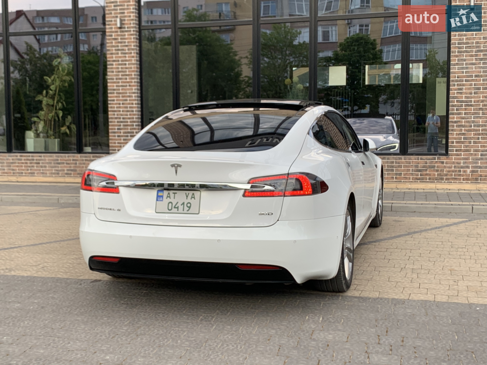 2016 Tesla Model S - мініатюра 17