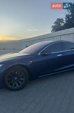 Лифтбек Tesla Model S 2018 в 