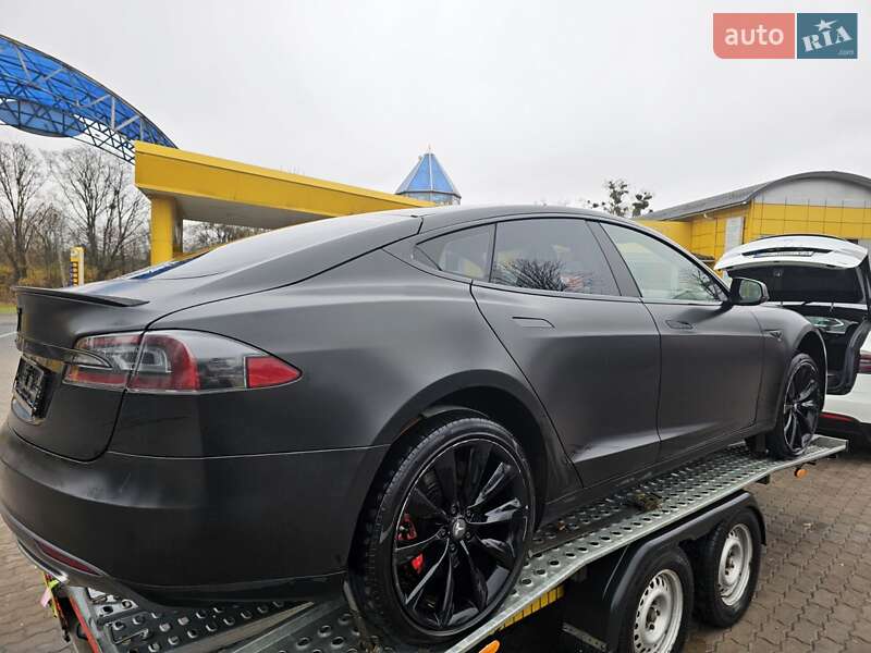 Лифтбек Tesla Model S 2014 в Старичах