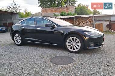 Лифтбек Tesla Model S 2018 в 