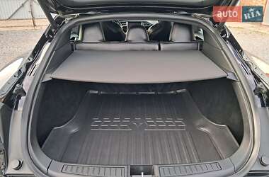 Лифтбек Tesla Model S 2018 в 
