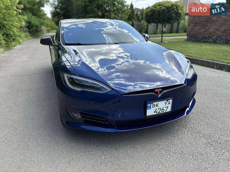 Ліфтбек Tesla Model S 2016 в Рівному фото 2 Ліфтбек Tesla Model S 2016 в Рівному