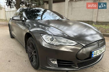 Ліфтбек Tesla Model S 2014 в 