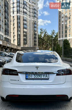 Лифтбек Tesla Model S 2016 в 