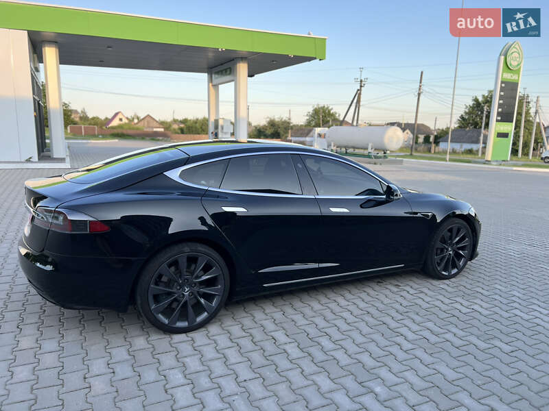 Лифтбек Tesla Model S 2018 в Калиновке