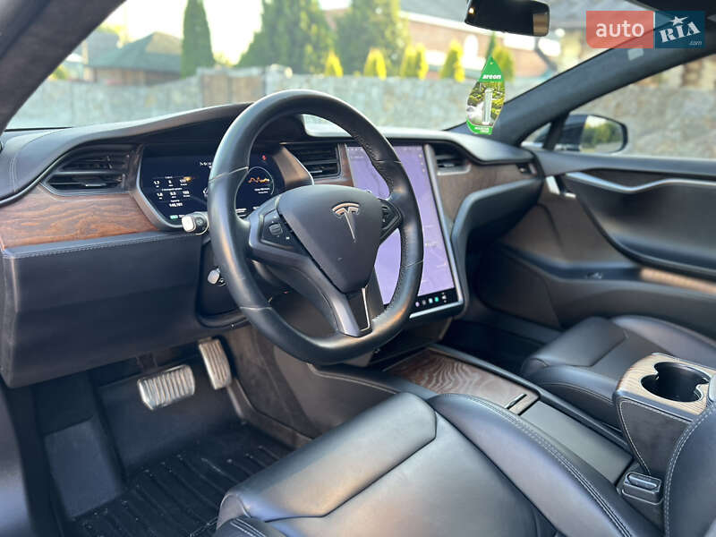 Лифтбек Tesla Model S 2018 в Калиновке