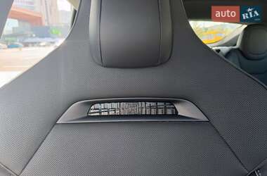 Лифтбек Tesla Model S 2024 в 