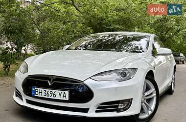 Ліфтбек Tesla Model S 2013 в Одесі