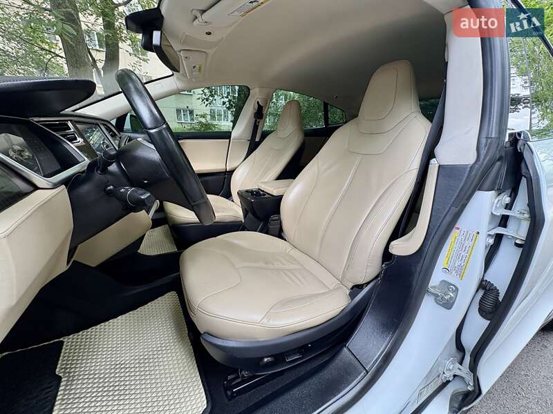 Лифтбек Tesla Model S 2013 в Одессе