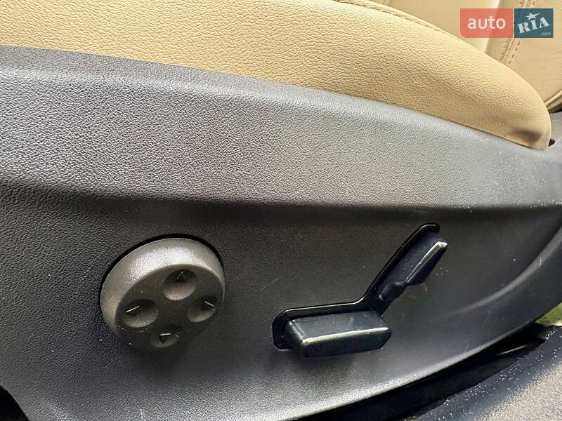 Лифтбек Tesla Model S 2013 в Одессе