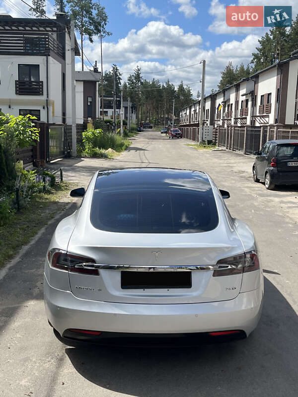 Лифтбек Tesla Model S 2018 в Гостомеле