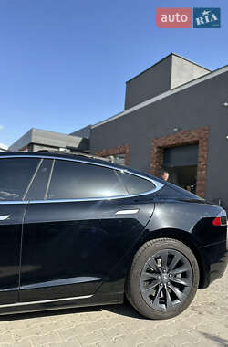 Лифтбек Tesla Model S 2018 в 