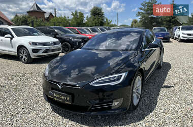 Лифтбек Tesla Model S 2020 в 