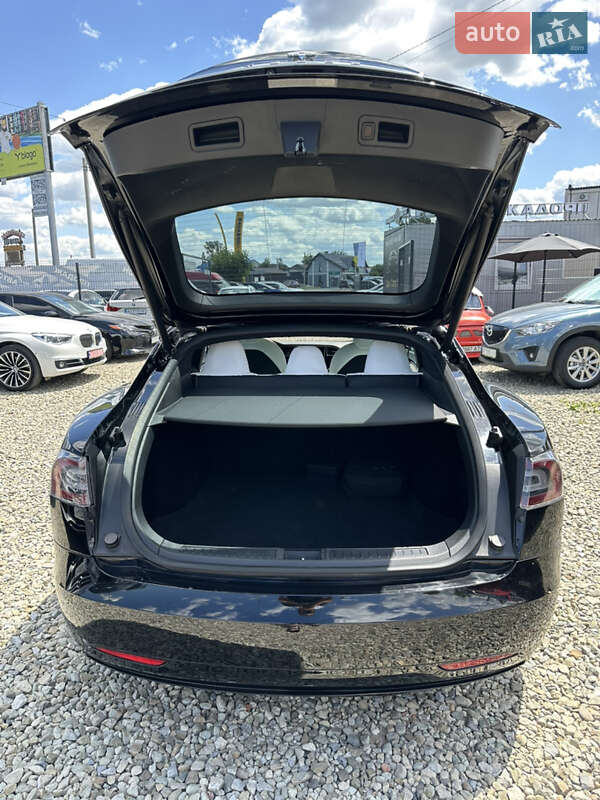 Лифтбек Tesla Model S 2020 в Ивано-Франковске