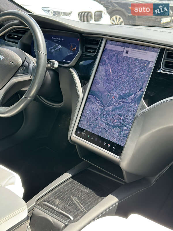 Лифтбек Tesla Model S 2020 в Ивано-Франковске