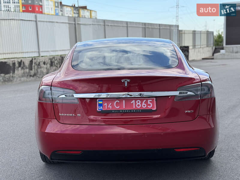 Лифтбек Tesla Model S 2018 в Виннице