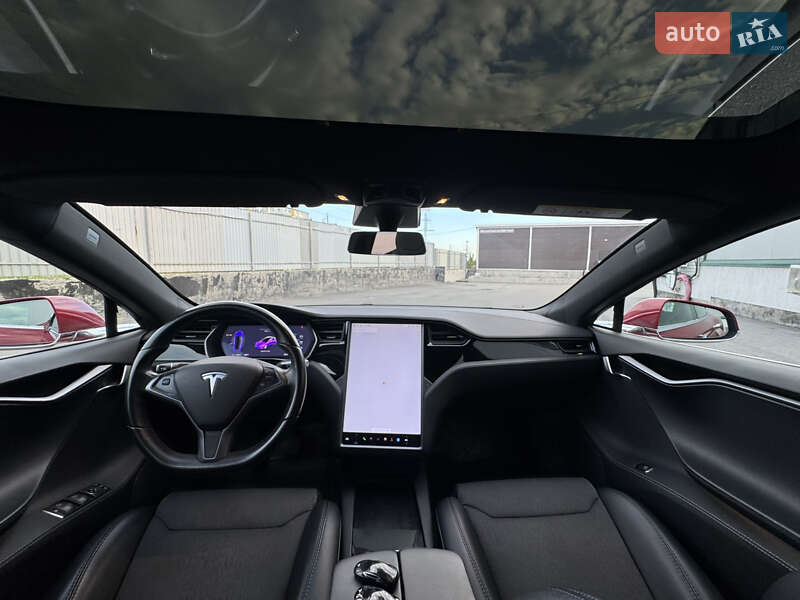 Лифтбек Tesla Model S 2018 в Виннице