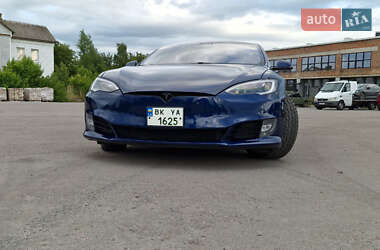 Ліфтбек Tesla Model S 2016 в 
