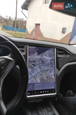 Ліфтбек Tesla Model S 2014 в 