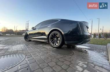 Ліфтбек Tesla Model S 2014 в 