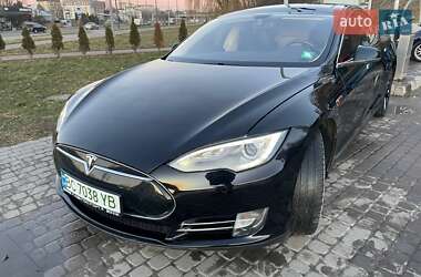 Ліфтбек Tesla Model S 2014 в 